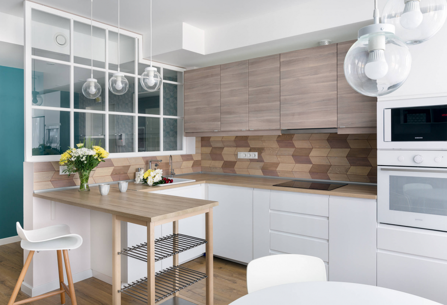 Кухня с полуостровом в скандинавском стиле