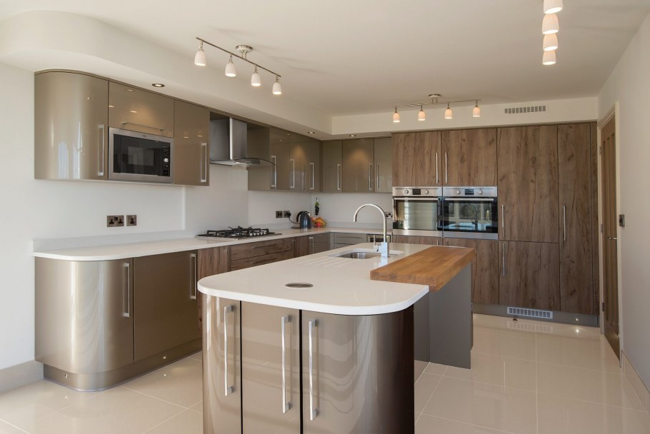 Кухня с островом