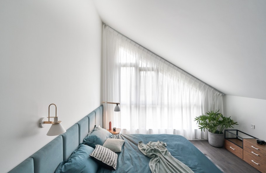 Дизайн треугольной гостиной