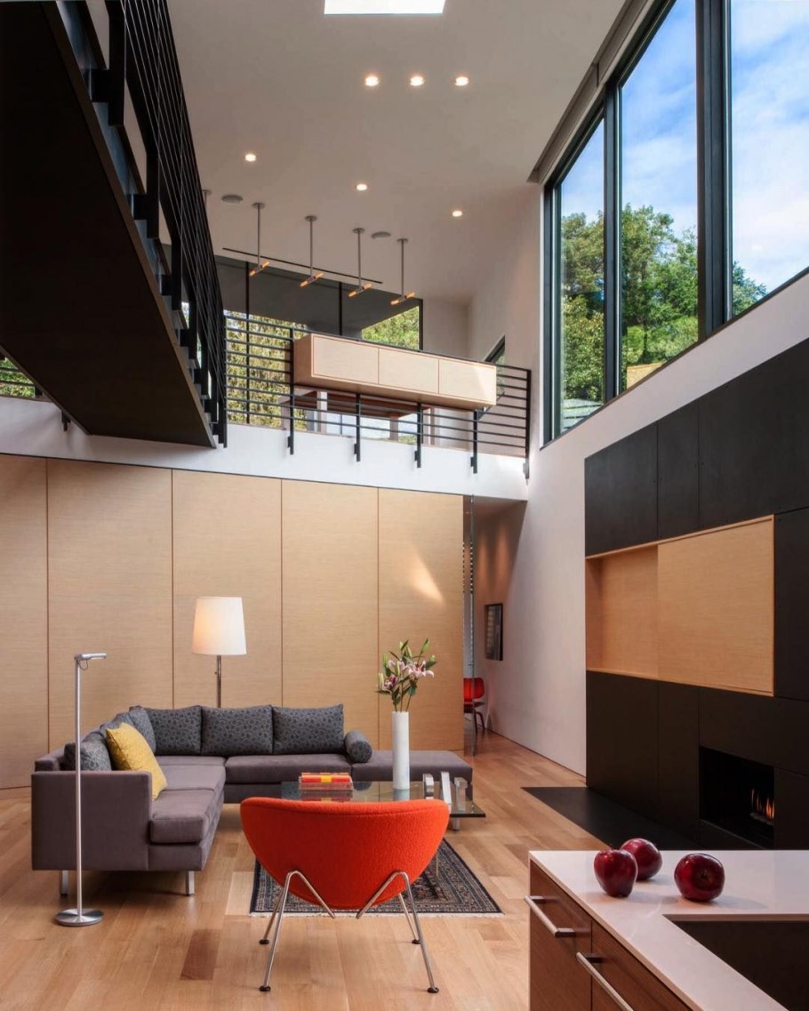 Дизайн треугольной гостиной