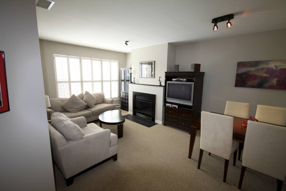 Планировка длинной кухни гостиной