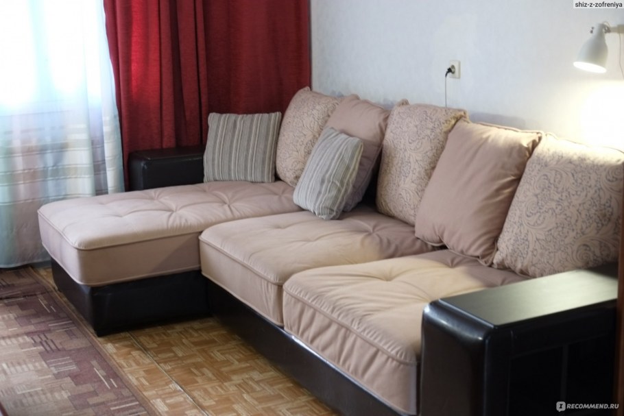 Много мебели диваны