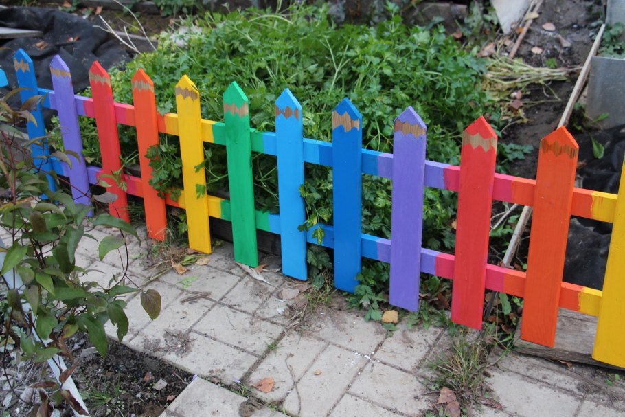 Переносной деревянный забор