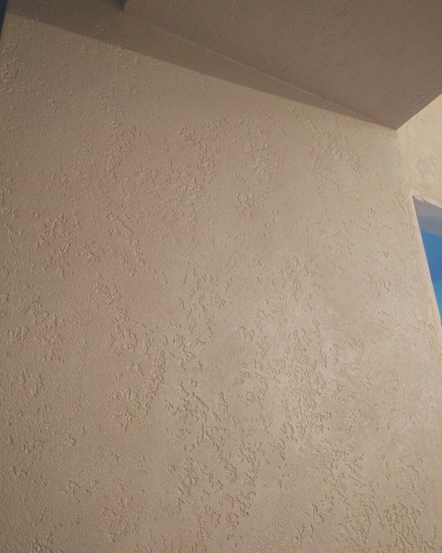 Внутренняя отделка короедом