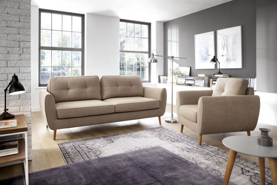 Серый диван в современном интерьере