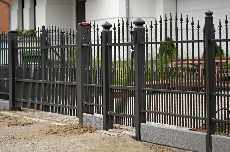 Забор сварной секционный
