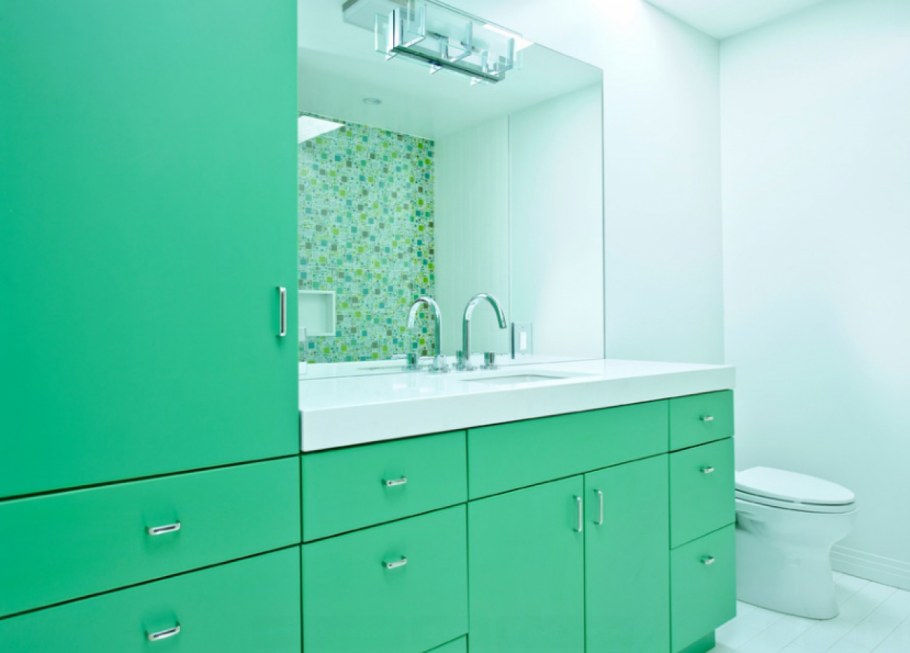Интерьер ванной в зеленом цвете