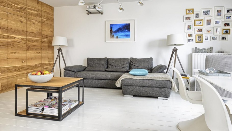 Дизайн гостинной с серым полом под дерево