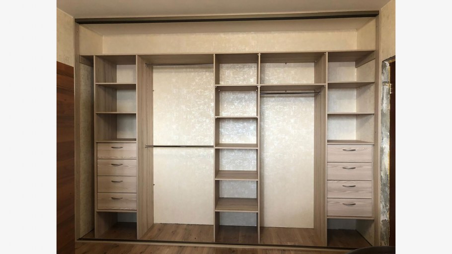 Встроенный шкаф купе