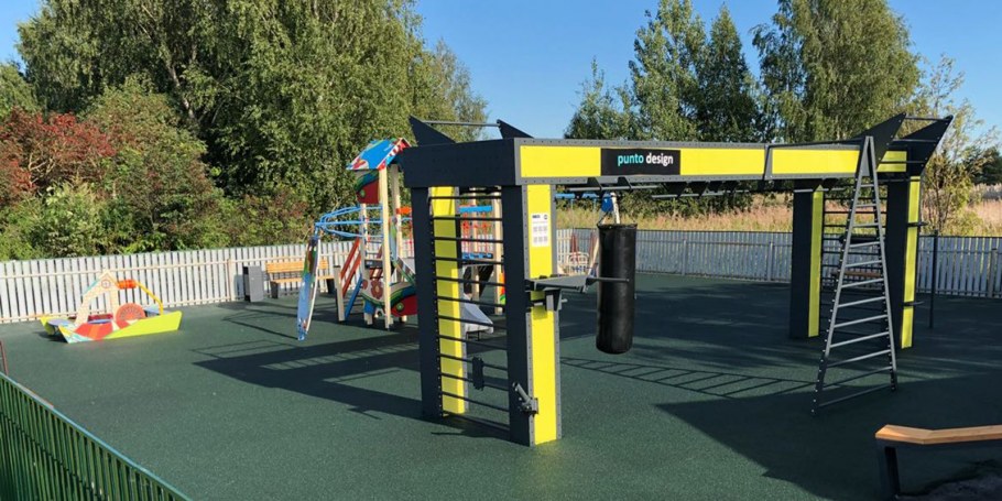 Детско-спортивная площадка