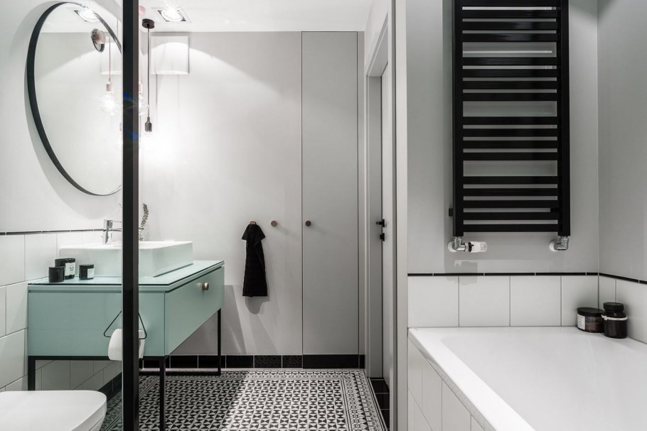 Полотенцесушитель белый