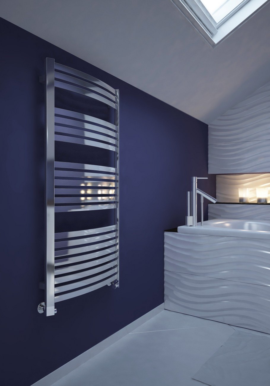 Полотенцесушитель в интерьере ванной