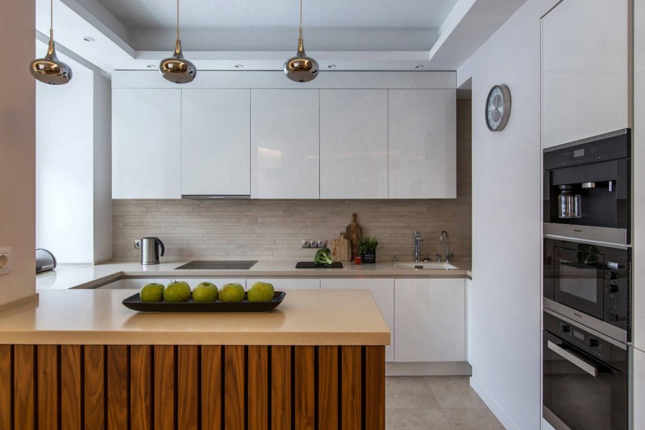 Кухни с деревянной столешницей и фартуком