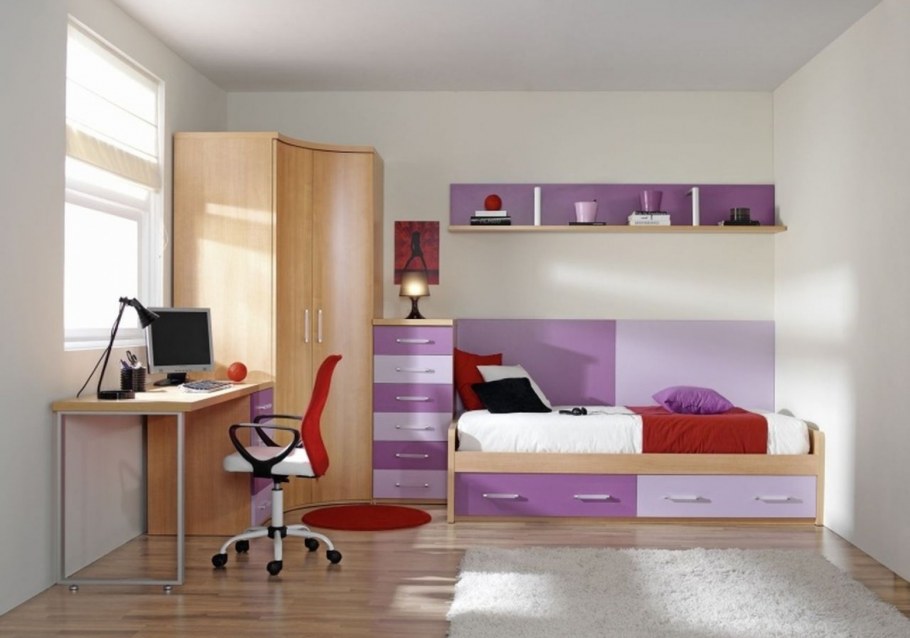 Детская комната с компьютером