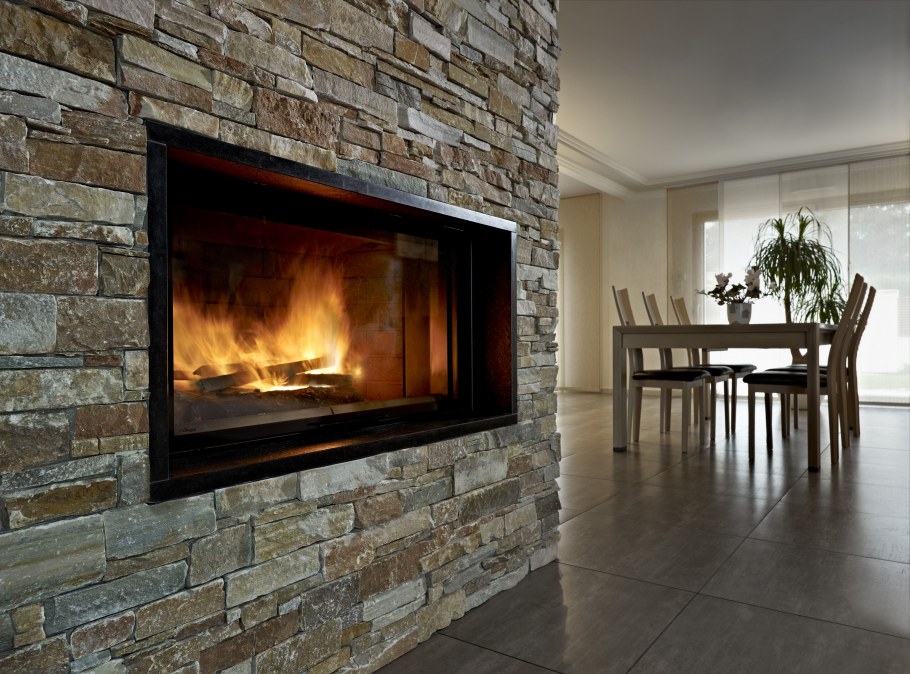 Натуральный камень для камина