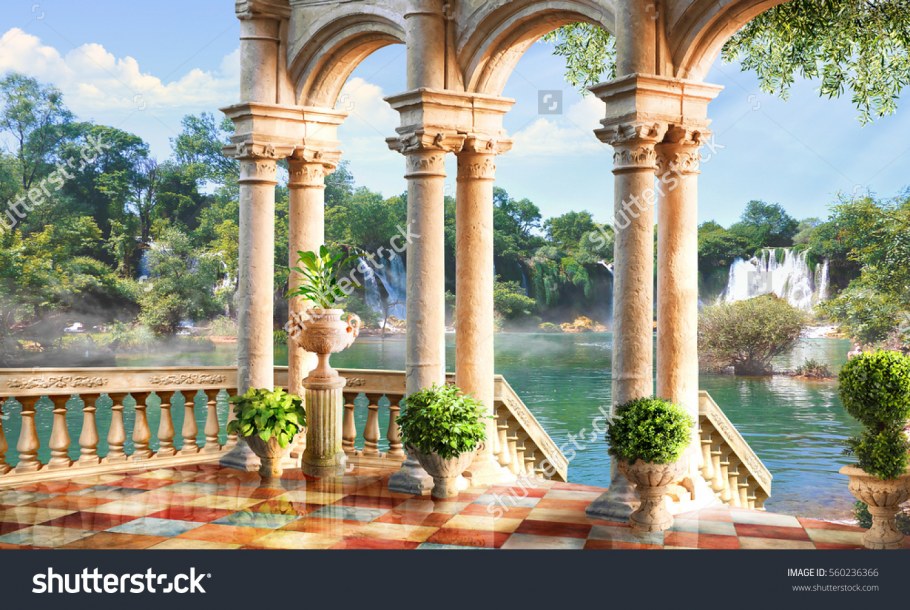 Фреска арка с видом на море