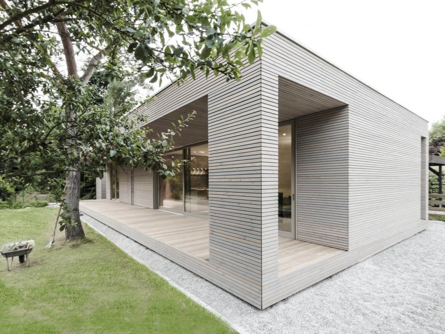 Одноэтажный дом в скандинавском стиле с плоской крышей