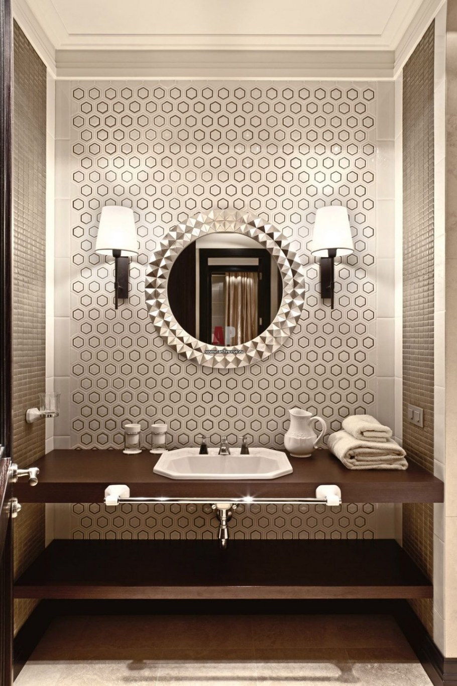 Туалетная комната в стиле арт деко