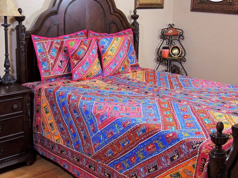 Индийские вышитые одеяла