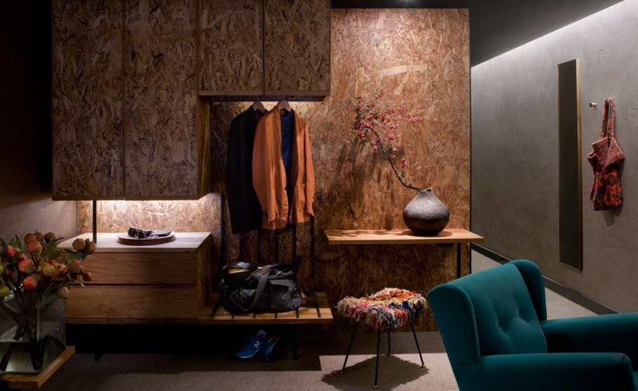 Сочетание жидких обоев и флизелиновых обоев