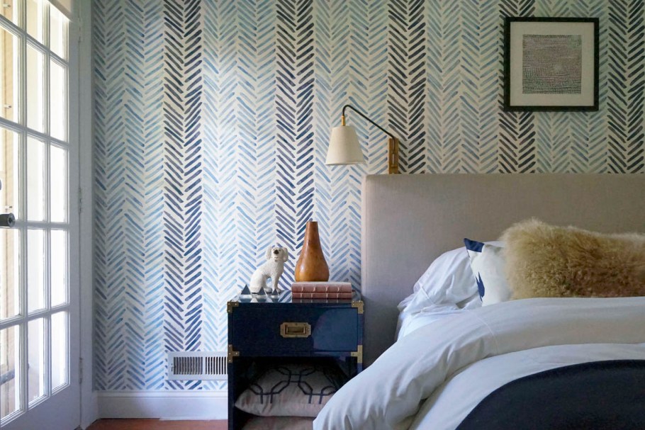 Caitlin Murray Black Lacquer Design