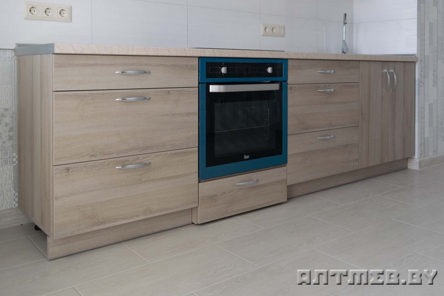 Бежевый кухонный гарнитур