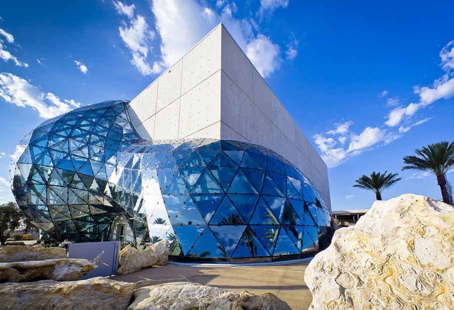 Музей Сальвадора дали (сент-Питерсберг)