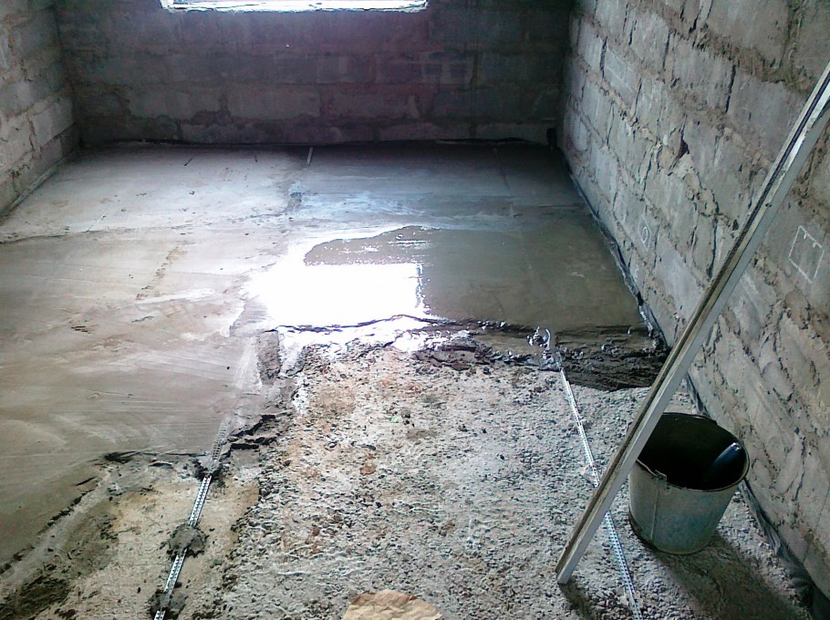 Черновая бетонная стяжка