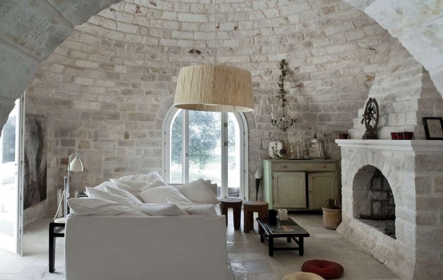 Гостиная в стиле средневекового замка