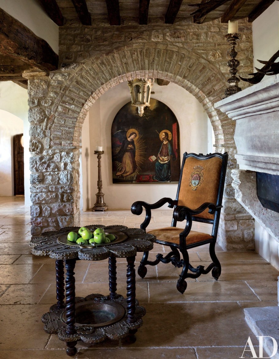 Шильонский замок Рыцарский зал