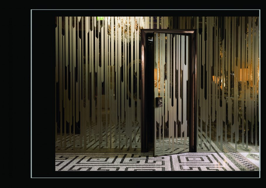 Longhi Ianus витражи