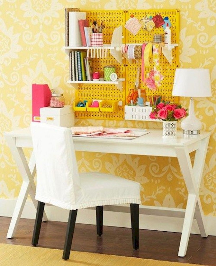 Столик для рукоделия