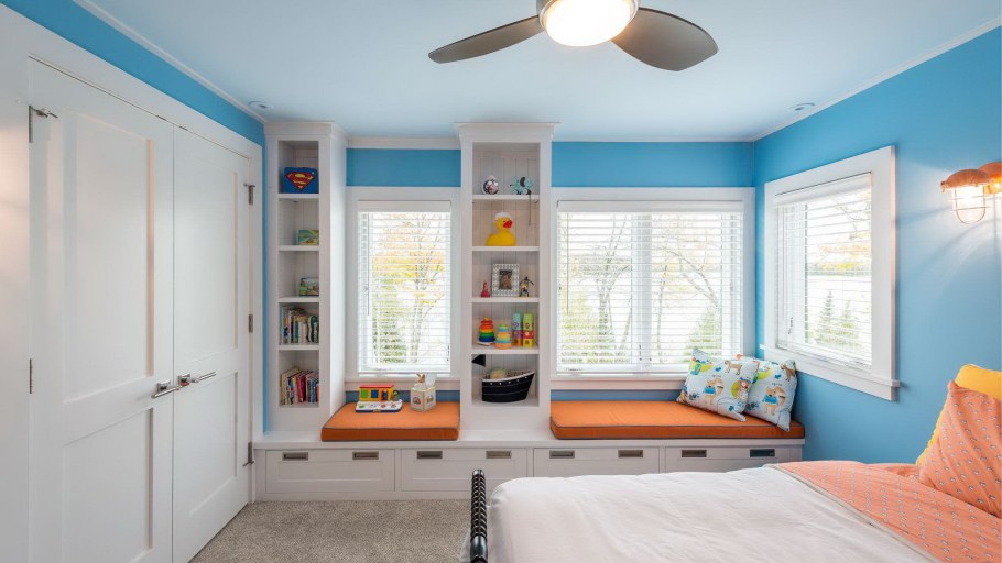 Детская комната для девочки с панорамными окнами