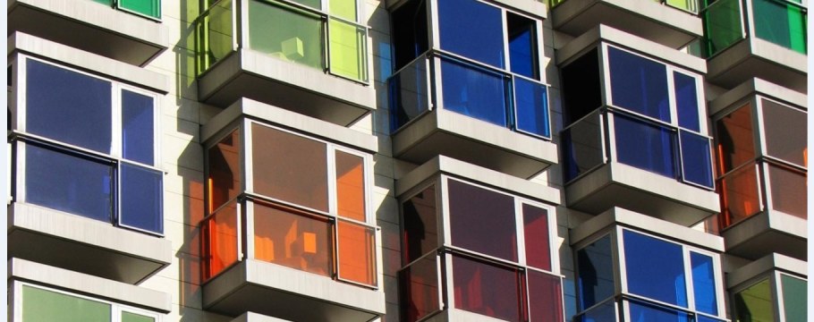 Триплекс (закаленное стекло + блакаут, черный, minimum u.l. rating 05)