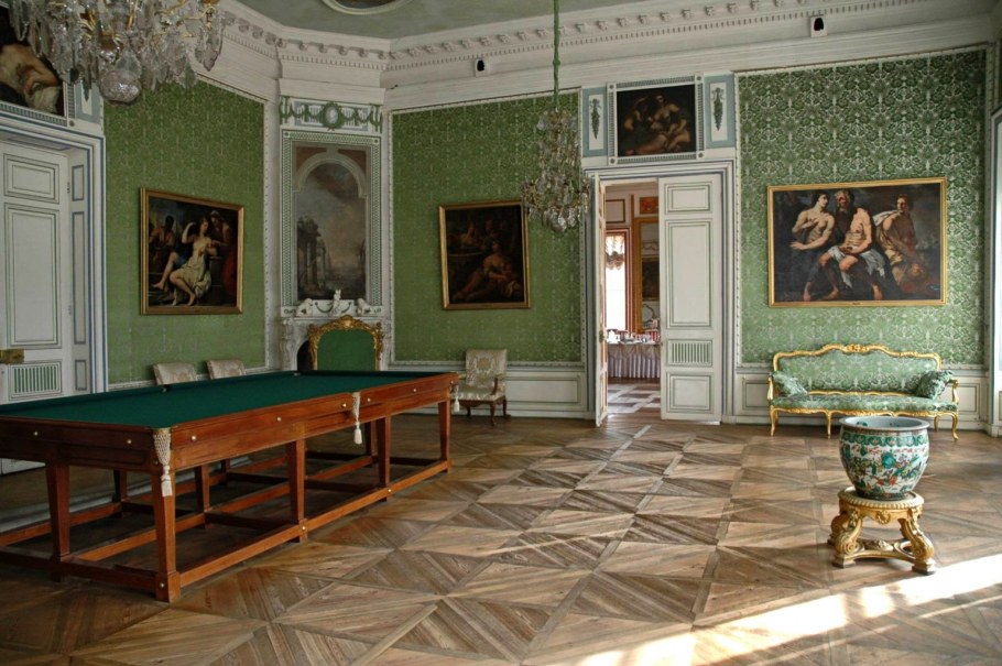 Малый Трианон малая гостиная