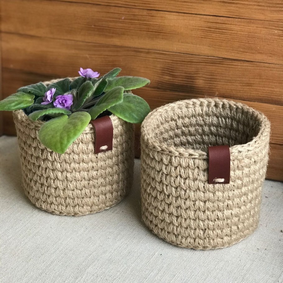 Вязаные джутовые корзины