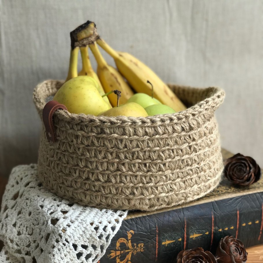 Джутовые корзины в интерьере