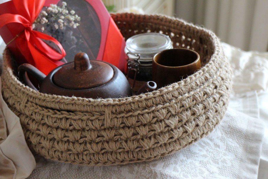 Корзина из джута