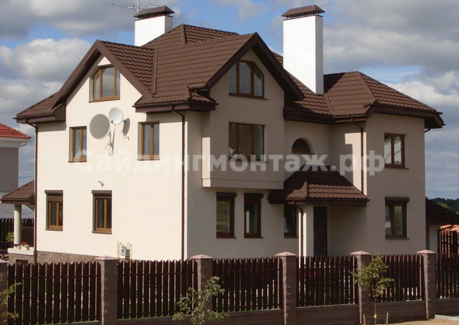 Бежевые фасады домов