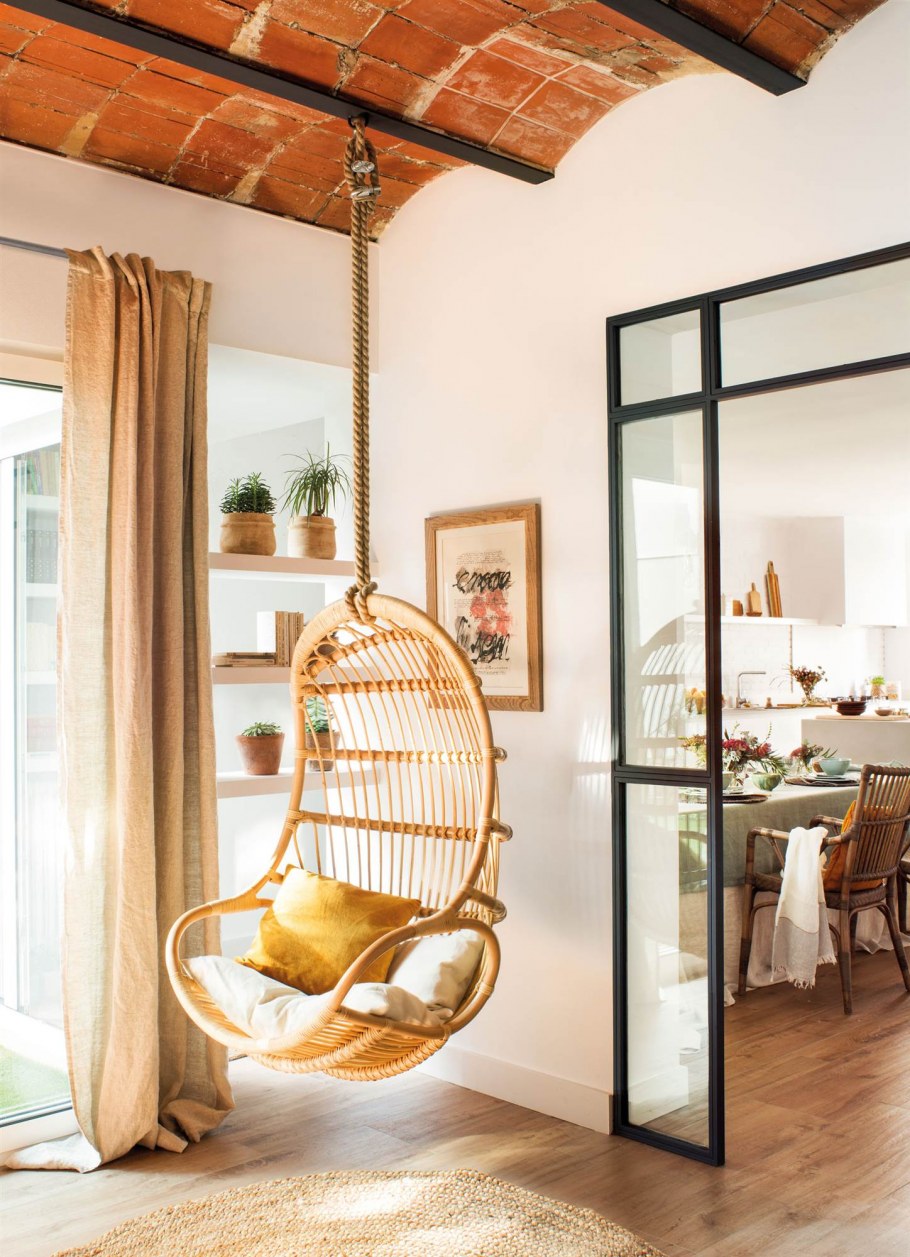 Подвесное кресло в интерьере