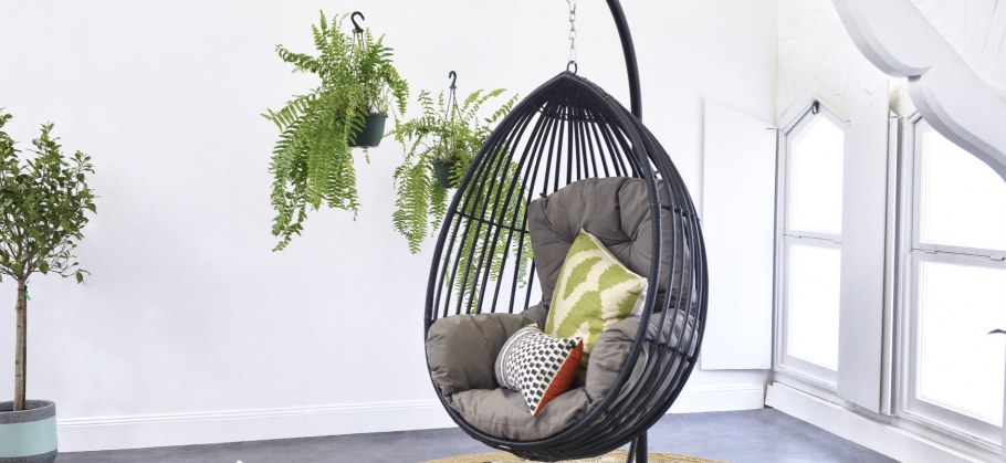 Кресла на подвесе в интерьере