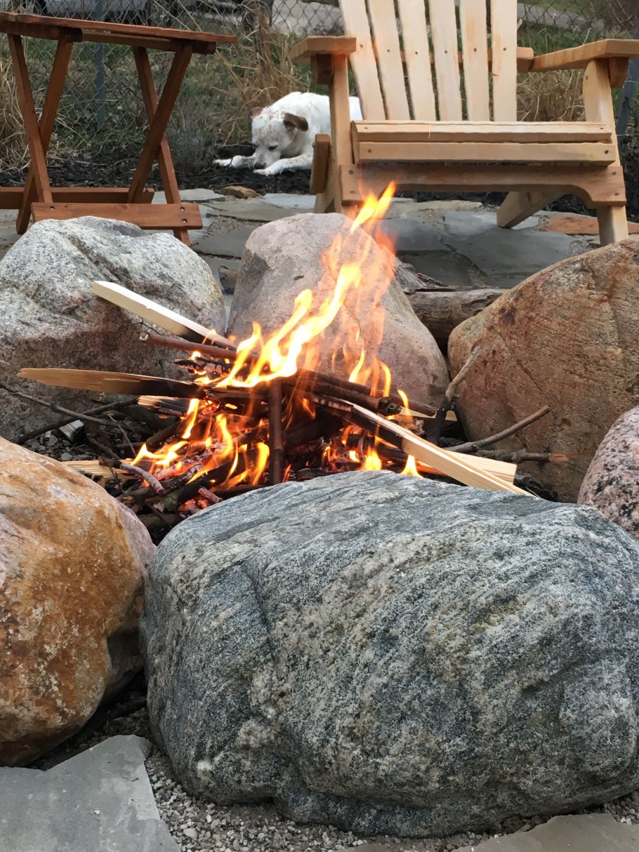 Костровая чаша в земле