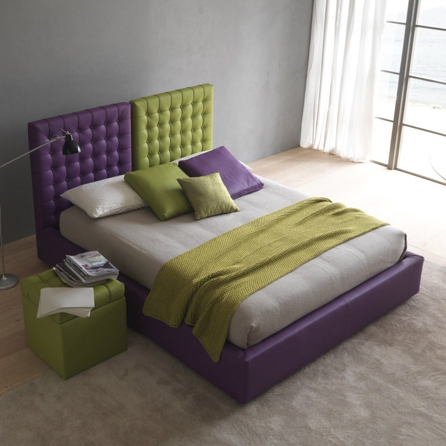 Сиреневая кровать