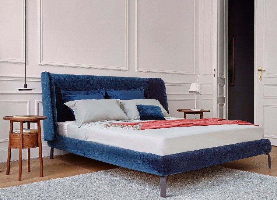 Кровать ligne Roset синяя