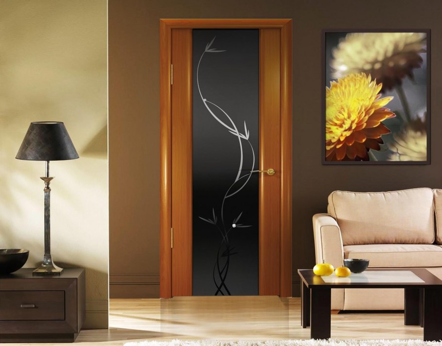 Необычные деревянные двери