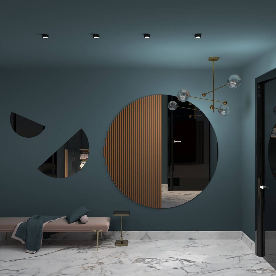 Зеркало в кожаной раме