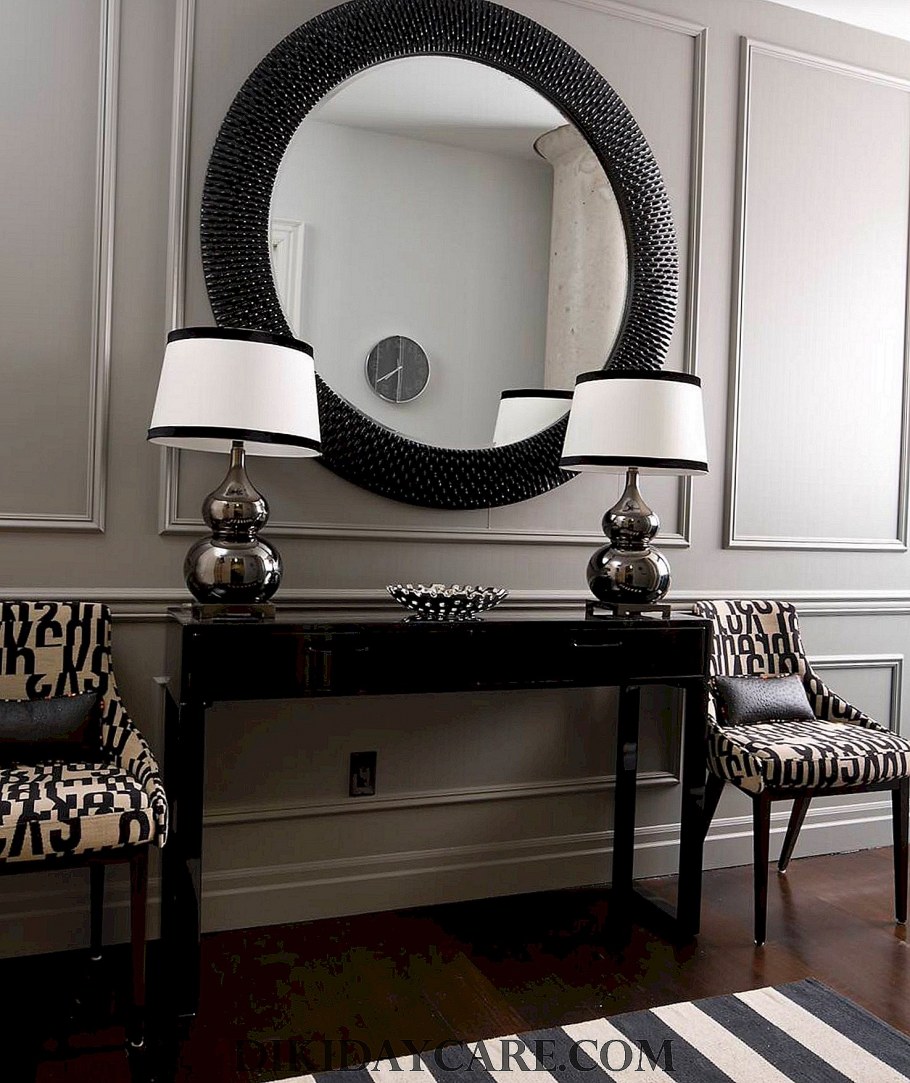 Зеркала в интерьере гостиной