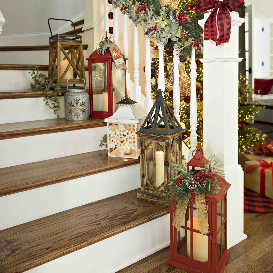 Новогодний декор крыльца