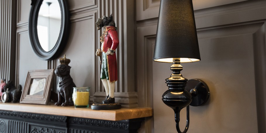 Торшеры в английском интерьере