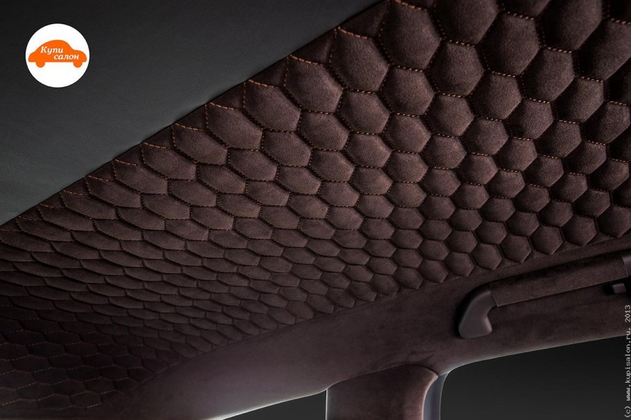 Потолок в алькантару соты